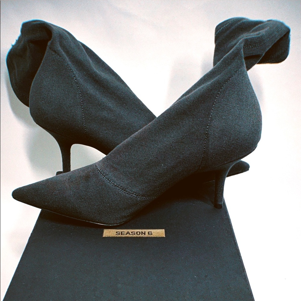 YEEZY SEASON 6 STRETCH CANVAS ANKLE BOOTIE size 36